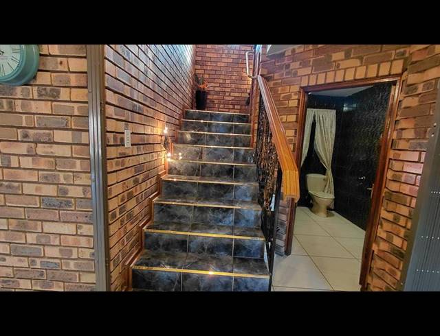 4 BEDROOM HOUSE FOR SALE IN MEYERSDAL